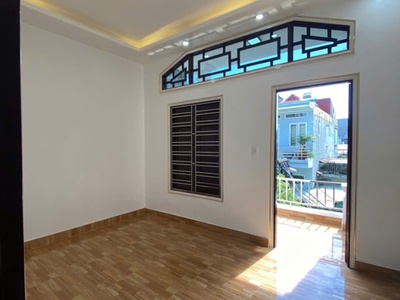 N2510. C.H.O T.H.U.Ê N.H.À sân cổng riêng ở Trần Nguyên Hãn 6