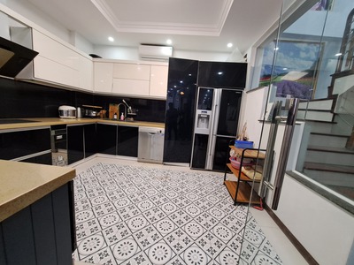 Bán 65m - 7 Tầng - 6m.Mặt tiền.   Hoàng Cầu   Đống Đa.Khu Vip 3