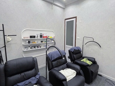Sang nhượng cửa hàng nail mi, cửa hàng mới tinh vừa sửa xong , full đồ decor 1