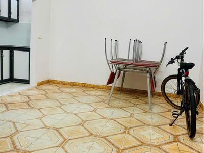 Cho thuê nhà ngõ 572 bạch đằng, 3 tầng, 30m2, 2 ngủ, 3 wc, 8 triệu, 10m ra ô tô 1