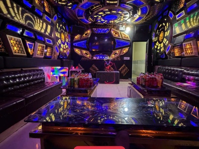 Siêu phẩm kinh doanh karaoke phù chẩn, từ sơn, bắc ninh, 100m2, 4 phòng chỉ 9,x tỷ 4