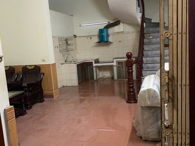 Cho thuê nhà riêng An Chân , Sở Dầu , Hồng Bàng . Ô tô đỗ cửa , sẵn đh ,nl 0