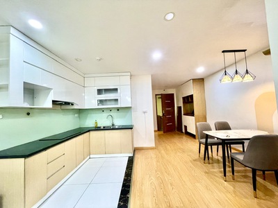 Cực rẻ  bán căn hộ 2n2vs chung cư the garden hills 99 trần bình 66.3m2, full nội thất giá rẻ 4.5 tỉ 2