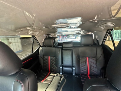Bán Toyota Fortuner 2020, số sàn, máy dầu, màu trắng. 6