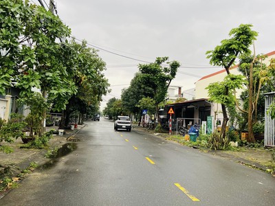 Bán đất thổ cư 200 m2 đường Hoàng Đình Ái, Hòa Xuân , đà nẵng , đường 7m5 m, song song với đường lớn 2