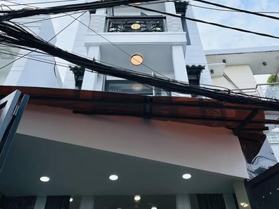 Nhà 3 lầu phạm văn chiêu, p14 dt: 224m2 hxh 0