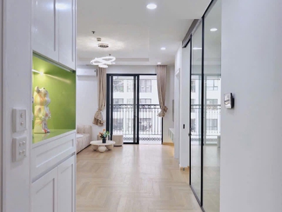 Cần bán gấp căn hộ 76m2, 2 ngủ,có slot xe view thoáng nhìn vinmec và thành phố times city, minh 1