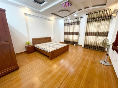 Cho thuê nhà Văn Cao 6 p.ngủ khép kín, DT: 75m2. 4