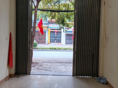 Chính chủ cần cho thuê mặt bằng kinh doanh tầng 1 tại số  737 , trường chinh, phường quang trung, 3