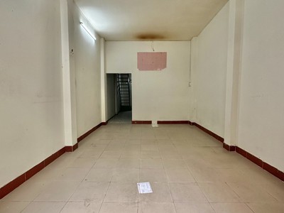 Bán nhà nát hẻm 606 đường 3/2 Q.10 ngang 4m x 12,5m hẻm trước nhà 6m giá 8,5 tỉ thương lượng nhiều 1