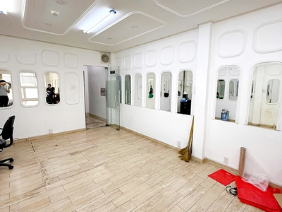 Cho thuê nhà măt tiền 21 Cao Thắng, Phường 2, Quận 3. Trệt Lửng, 3 lầu, ngang 5m chỉ 130tr 6