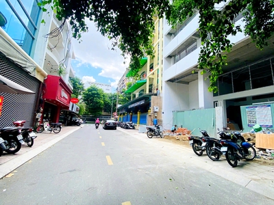 Cho thuê Tòa Nhà 3-5 Hồ Xuân Hương, Phường Võ Thị Sáu, Quận 3. 9 tầng, DT 14x21 chỉ 600tr 2