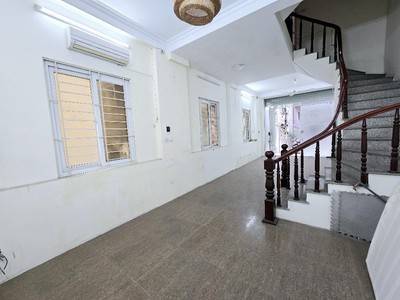 Bán nhà NGỌC THUỴ 6 tỉ Ô TÔ gần 50M 5T ngay trường chợ công viên 0