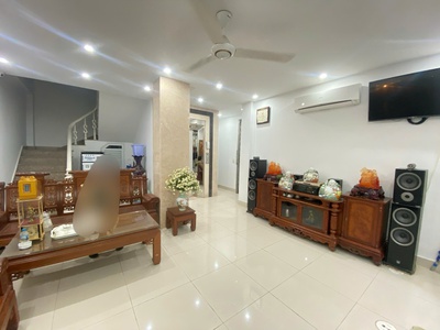 N2906. C.H.O T.H.U.Ê N.H.À nguyên căn ngay gần Vườn Hoa trung tâm 0