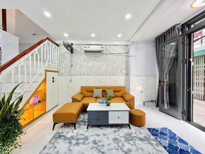 Nhà bán đường thống nhất, gò vấp, nội thất đẹp, dt 36m2, 2 tầng, sổ vuông đẹp, 4.450 tỷ có tl 1