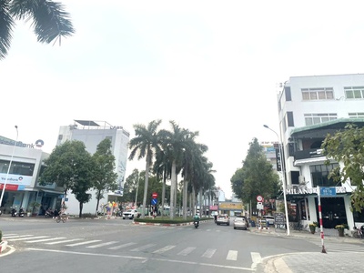 Bán đất gấp, p lô, hẻm xe hơi, linh xuân thủ đức, dt 82 m2 5.2 x 16 , giá chỉ 3.95ty 3