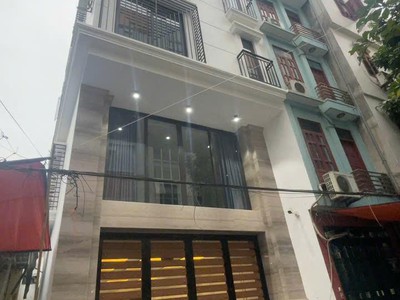 Bán nhà dòng tiền 170 triệu/tháng. phố kim giang, nhà 7 tầng, 27 phòng. giá 30 tỷ có thương lượng 0