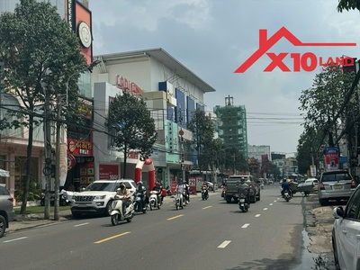 Bán nhà mặt tiền kinh doanh gần coppmax Biên Hòa 120m2 chỉ 9 tỷ. 4