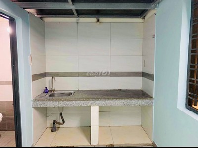 Bán Toà Nhà Trọ MT Sau Lưng ĐH Kinh Tế   3 Tầng   117m2   13 phòng   Dòng Tiền 35tr/tháng   Giá 8,x 4