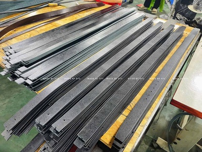 Xưởng sỉ đồ da vốn thấp tại XTC 1