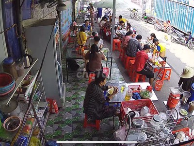 Cần sang quán bún bò 280 ht13 40 m 0