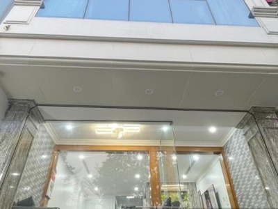 Cần bán tòa nhà văn phòng nguyễn thị định 6 tầng thang máy, 65m , giá 31 tỷ 0