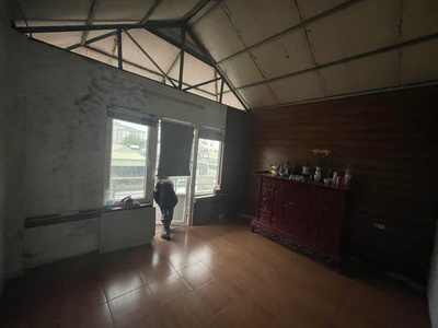 Cần bán nhà 4 tầng, 72m2, giá siêu tốt chỉ 104 triệu/m2, khu phân lô trung tâm quận Hoàng Mai 3