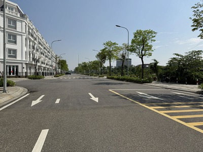 Chính chủ bán căn góc 75m2 mặt đường Ban Trắng - Dự án Shophouse Eurowindown - View TTTM 4