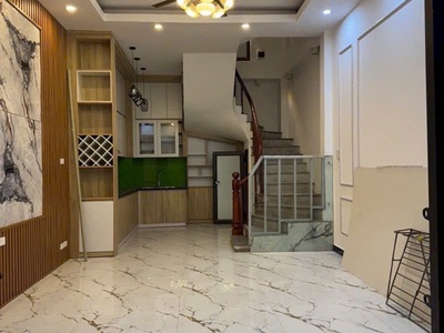 Bán nhà bạch mai 4 tầng long lanh ở ngay cách phố 30m hai bà trưng 4