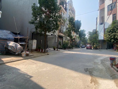 Bán nhanh nhà 50m 5 tầng, mt  7m, phân lô, ô tô chạy vòng quanh, thang máy chạy vù vù, giá chỉ 18.7 0