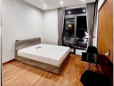 Nhà 4,5 tầng ,dòng tiền 25 triệu tháng ,thang máy -nguyễn hữu thọ -hải châu-giá chỉ 6,3 tỷ. 4