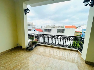 Cho thuê nhà Văn Cao, DT: 83m2, 7 p.ngủ khép kín. 5