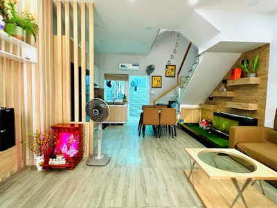 Bán nhà mega village khang điền, quận 9, dt 75m2, 3 tầng, 3 phòng ngủ, nhỉnh 7 tỷ 0