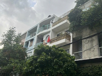 Khu vip tên lửa view công viên 4 tầng chỉ nhỉnh 13 tỷ 2