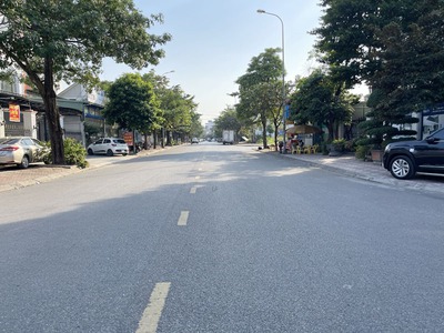 Chuyển công tác bán 140m2 đất mặt phố Nguyễn Khiêm Ích, KĐT 31ha Trâu Quỳ. View doanh trại Quân Đội 0