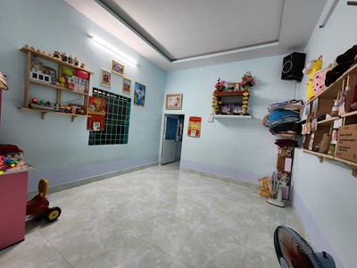 Bán nhà mặt tiền hoạt động phan văn đối - xã bà điểm, xây trụ sở bank rất đẹp 3