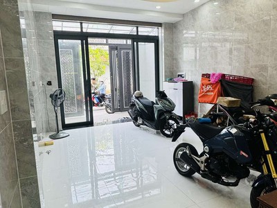 Nhà siêu phẩm ôtô ngủ trong nhà đường hòa hưng quận 10 phường 13. 1