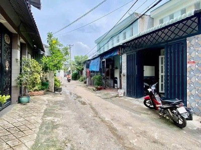 Chính chủ gửi bán nhà - chuyển định cư nước ngoài  - gần chợ đệm bình chánh 8