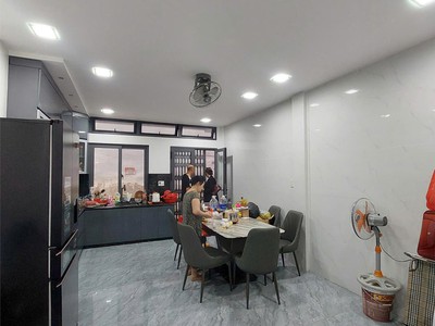 K.hu v.ip,mặt tiền kd khu phan xích long nhà mới đẹp full nội thất-89m2 nở hậu-xíu 16tỷ 4