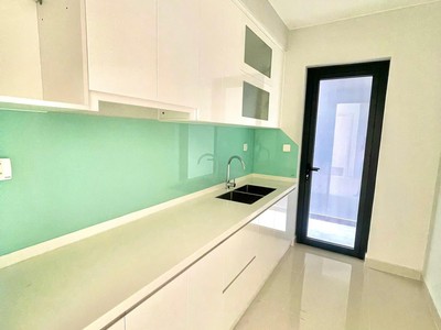D-homme chợ lớn đang giao nhà, thanh toán 30 nhận nhà - htls 24 tháng, tặng phí quản lý 1 năm. 3