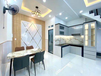 Nhỉnh 3 tỷ - nhà siêu đẹp - 40m2 - 2 tầng - sát mặt tiền đường quận 12 3