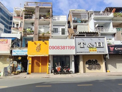 Kẹt tiền trả nợ ngân hàng chính chủ cần bán gấp nhà ngay trung tâm, khu vip đầy đủ tiện nghi 0