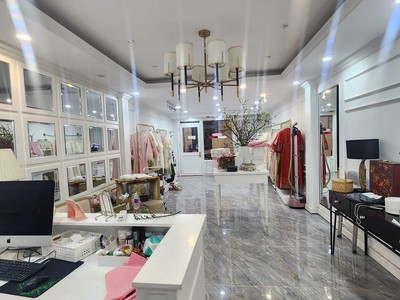 Tòa vp 8 tầng hoàng ngân, cầu giấy 65m2, ô tô tránh, vỉa hè, 33 tỷ 0