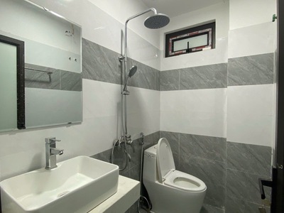 Bán nhà an dương vương- tây hồ lô góc - nhà đẹp ở luôn - nội thất cơ bản - an sinh đỉnh - khu vực 3