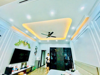Nhà đẹp ở luôn ở la thành, đống đa diện tích 52m2, 4 tầng, mặt tiền 4.8m, gara oto, giá 18.5 tỷ 1