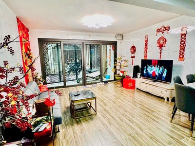 Nhà đẹp ở luôn ở la thành, đống đa diện tích 52m2, 4 tầng, mặt tiền 4.8m, gara oto, giá 18.5 tỷ 2
