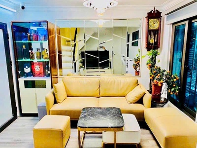 Nhà đẹp ở luôn ở la thành, đống đa diện tích 52m2, 4 tầng, mặt tiền 4.8m, gara oto, giá 18.5 tỷ 4