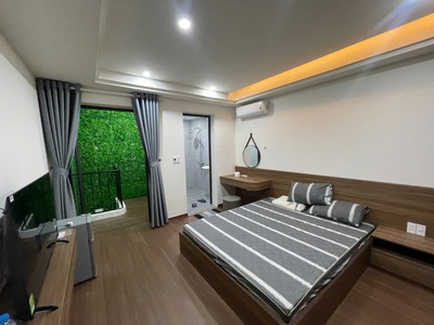 Cho thuê nhà phố Văn Cao, 5 ngủ khép kín, DT: 83m2. 5