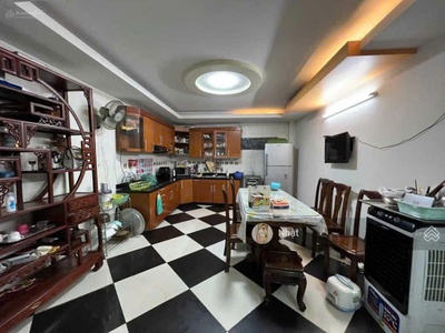 Chính chủ cho thuê nhà 5 tầng số 1, ngõ 419 nguyễn khang, phường yên hòa, quận cầu giấy 1