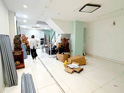 Cho thuê nhà mặt tiền đường địa chỉ 7 - 9 Đường D2  Nguyễn Gia Trí , P25, Q. Bình Thạnh, TP HCM. 0